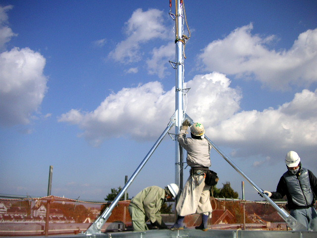 最後にコンクリートを打ち仕上げを行い重量物に耐えられる中二階にする