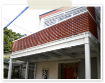 デッキ・ガレージの写真